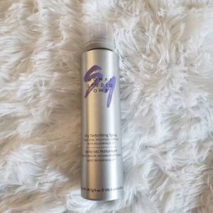 Monat Studio One Conditioning Dry Shampoo